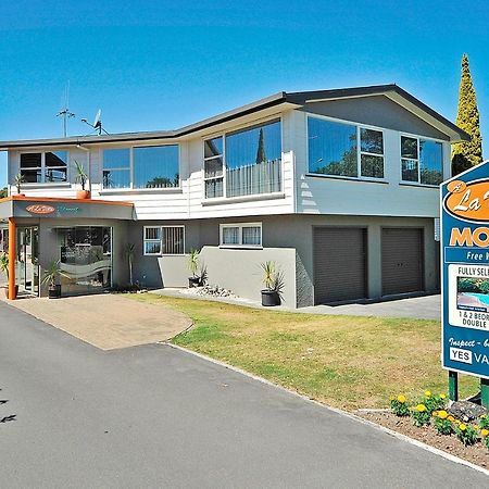 A'La Vista Motel Палмерстън Норт Екстериор снимка